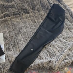ALO Yoga Black Leggings with Subtle Logo